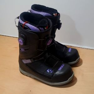 32 Double Boa Snowboard Boots Woman's 9.5